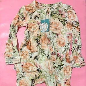 NWT Gigi and max sold out zip bamboo sleepr